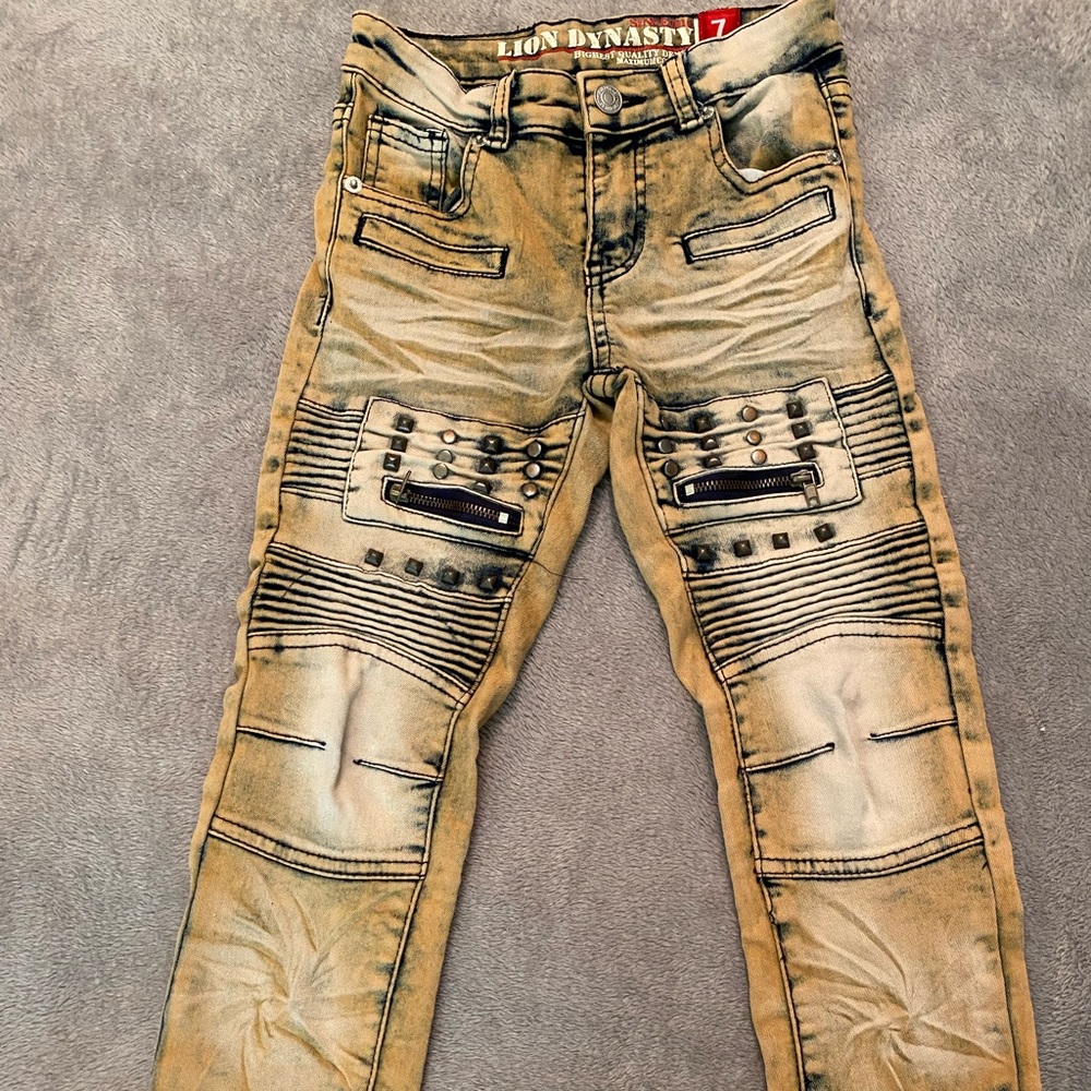 Lion dynasty pants
